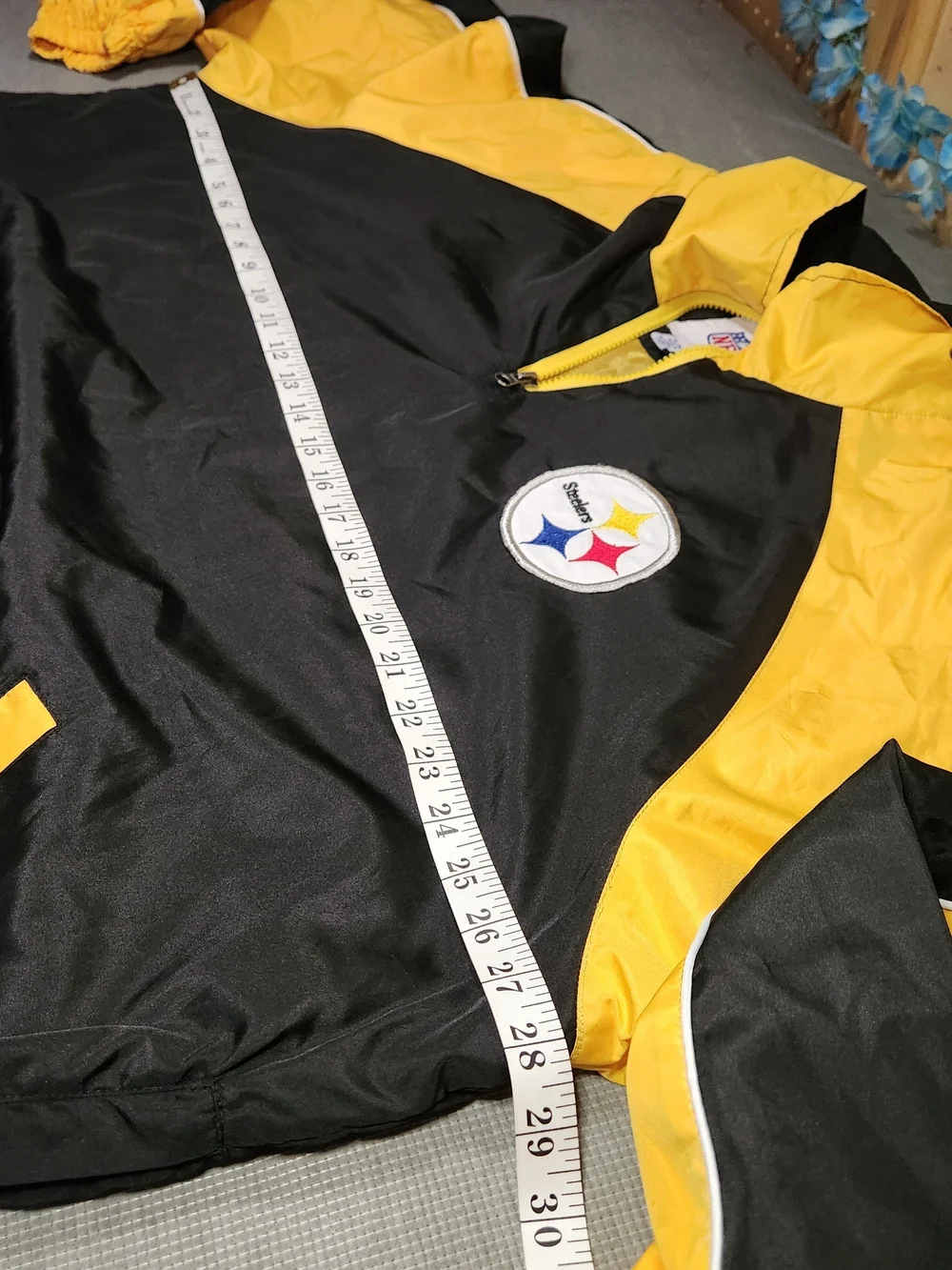 NFL Pittsburah Steelers Men's 1/4 Zir Windbreaker Pullover Jacket - Size XL